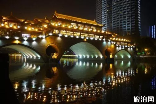 北京和成都哪个适合外国人旅游